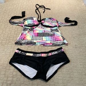 Ocean Pacific size M patterned tankini with boy short bottoms.
